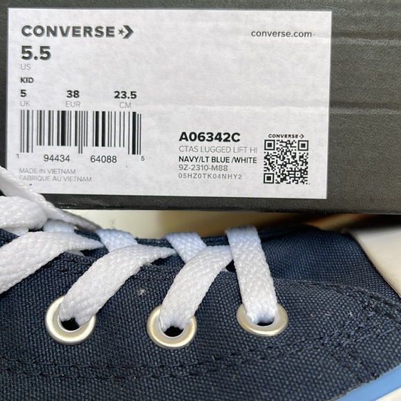 Converse WMNS CTAS A06342C
CTAS LUGGED LIFT H NAVY/LT BLUE /WHITE
Platform Snkrs - Picture 16 of 16